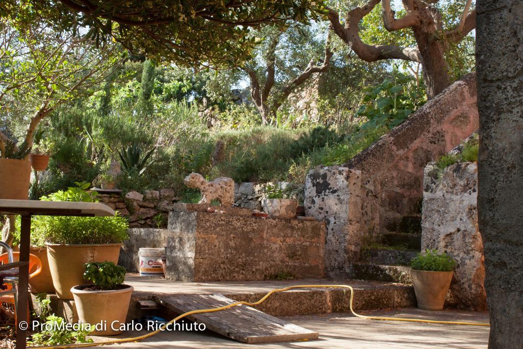 Masseria Moresano Bed and Breakfast Ugento Exterior foto